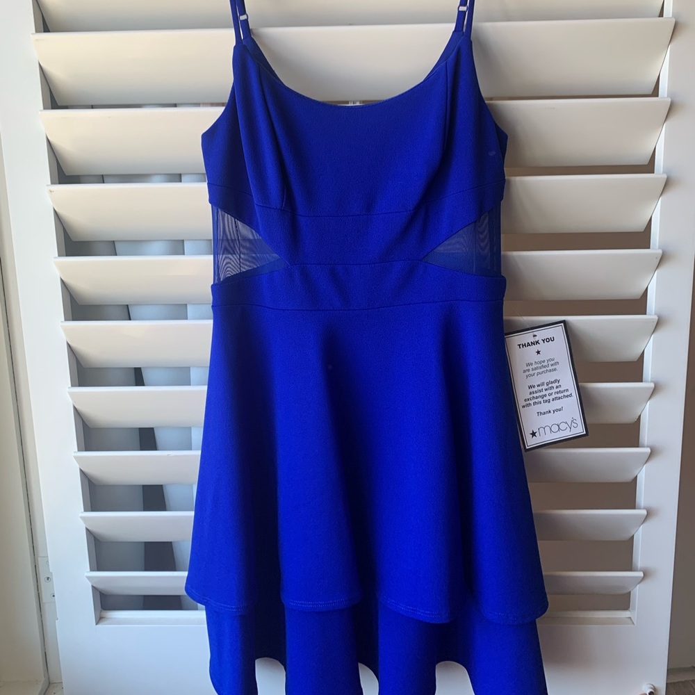 Beautiful cobalt blue dress from Macy’. BNWT size 9/10